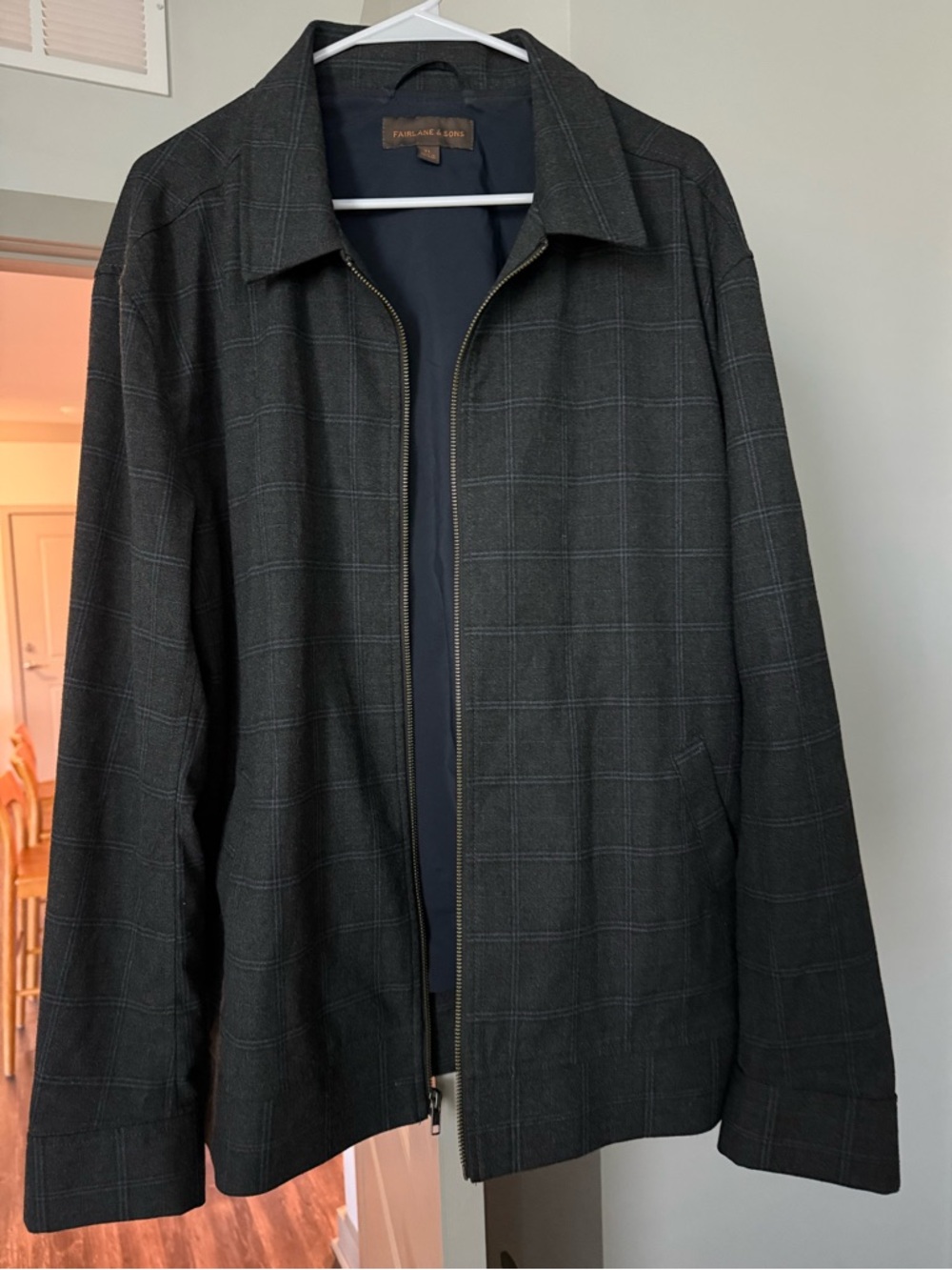 Men’s Fairlane & Sons zip up